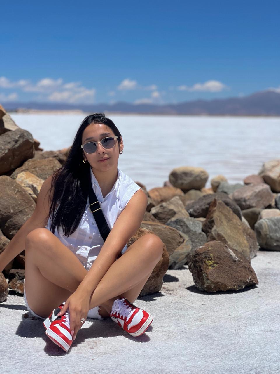 Daiana en Las Salinas, norte argentino